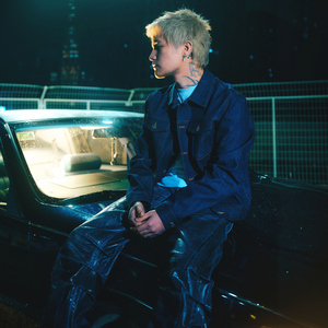 爱爱女学生在线
